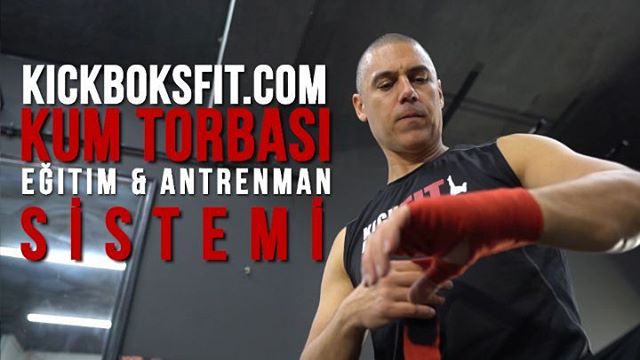 Kickboksfit Kum TorbasıEğitim ve Antrenman sistemiDetaylı bilgi için https://kickboksfit.com#kickboks #kickboksfit #martialart