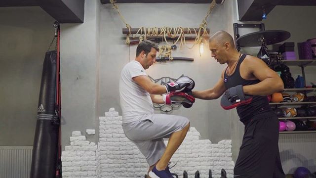@akinymn kardeşim 🥊 #martialart #martialartist #karate #kickboxing #kickboxer #muaythai #taekwondo #mma #ufc #selfdefance #fighter #training #crossfit #yoga #barbarosozeller #fightlikeabeast #facekick #gotkickpics #inyourfacekicks #beskick #nevergiveup #flykick